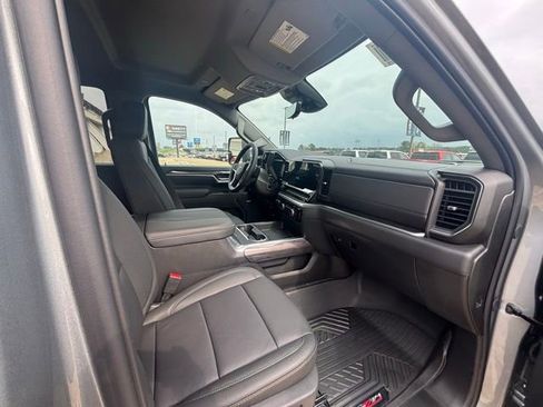 New 2026 Chevrolet Silverado 2500 LTZ w/ LTZ Convenience Package AWD/4WD image 12