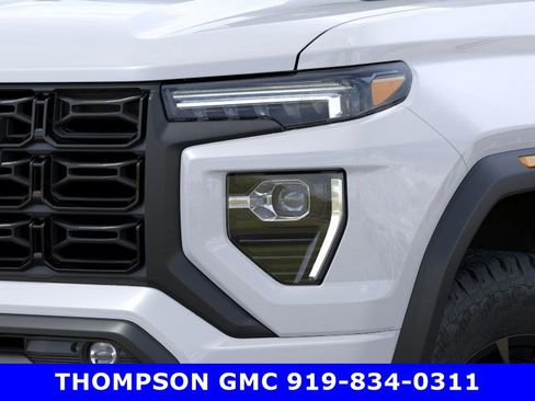 New 2025 GMC Canyon Elevation w/ Convenience Package image 10