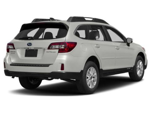 Used 2015 Subaru Outback 2.5i Premium image 2