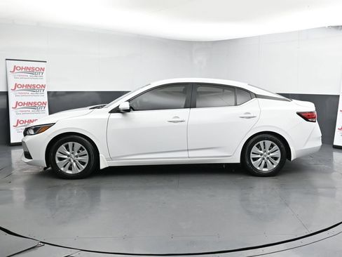 Used 2021 Nissan Sentra S image 5