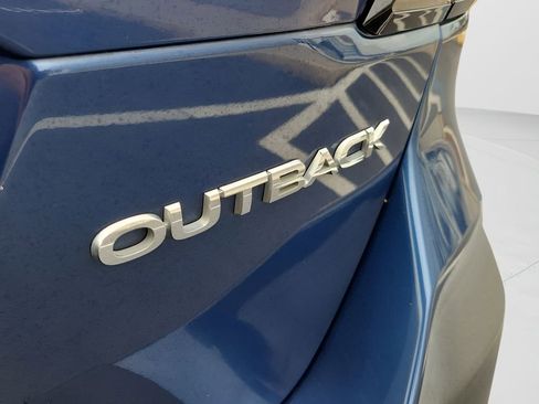 Used 2020 Subaru Outback Limited image 7