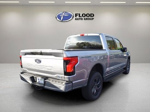 New 2025 Ford F150 Lightning Flash image 3