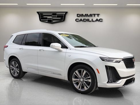 Certified 2024 Cadillac XT6 Premium Luxury FWD image 3