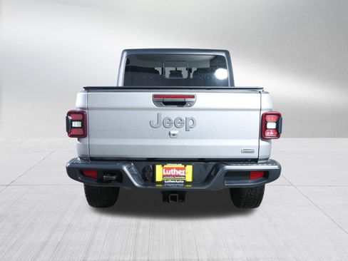 Used 2020 Jeep Gladiator Overland AWD/4WD image 6