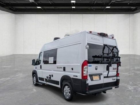 Used 2021 RAM ProMaster 1500 w/ Convenience Group FWD image 3