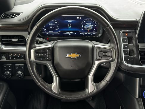 Used 2022 Chevrolet Tahoe LT w/ LT Signature Plus Package AWD/4WD image 15