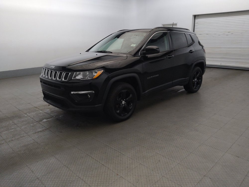 Used 2018 Jeep Compass Latitude w/ Cold Weather Group AWD/4WD image 2