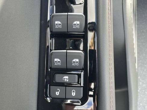 New 2025 Jeep Wagoneer S Limited w/ Comfort Package image 16