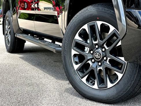 New 2026 Toyota Tundra Limited AWD/4WD image 2