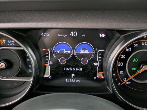 Used 2023 Jeep Gladiator Mojave w/ Dual Top Group image 29