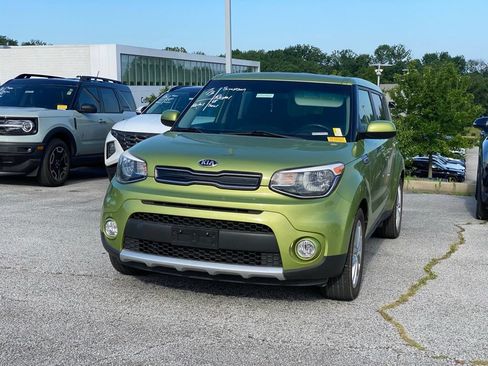 Used 2018 Kia Soul + FWD image 3