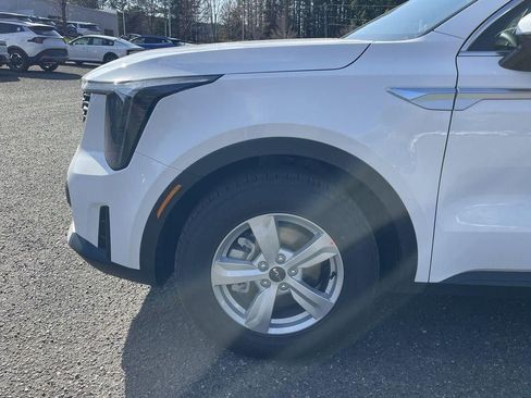 New 2026 Kia Sorento LX FWD image 19
