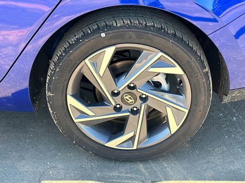 New 2025 Hyundai Elantra Sport image 18