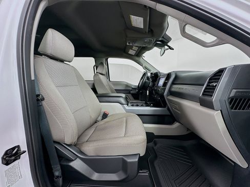 Used 2021 Ford F350 XLT w/ XLT Premium Package AWD/4WD image 28