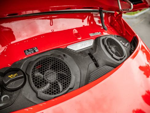 Certified 2025 Porsche 911 Carrera image 27