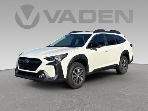 Used 2024 Subaru Outback Premium AWD/4WD image 23