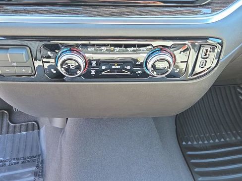 New 2026 GMC Sierra 1500 SLE w/ Max Trailering Package AWD/4WD image 29