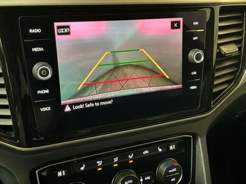 Used 2022 Volkswagen Atlas SEL R-Line image 3