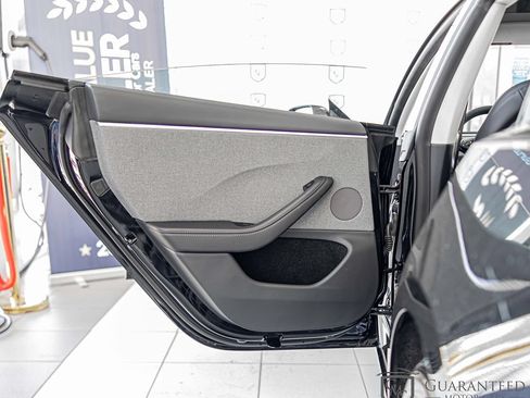 Used 2025 Tesla Model 3 Long Range RWD image 30