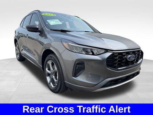 Used 2024 Ford Escape ST-Line w/ Tech Pack #1 AWD/4WD image 7