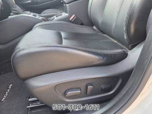 Used 2018 Nissan Rogue SL AWD/4WD image 17