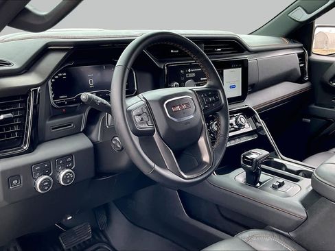 Used 2025 GMC Sierra 1500 AT4 AWD/4WD image 17
