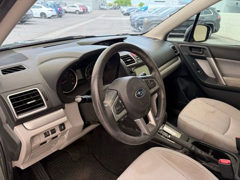 Used 2017 Subaru Forester 2.5i w/ Alloy Wheel Package image 13