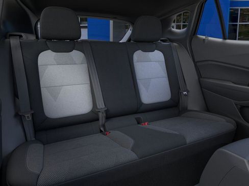 New 2026 Chevrolet Trax RS w/ Sunroof Package FWD image 17