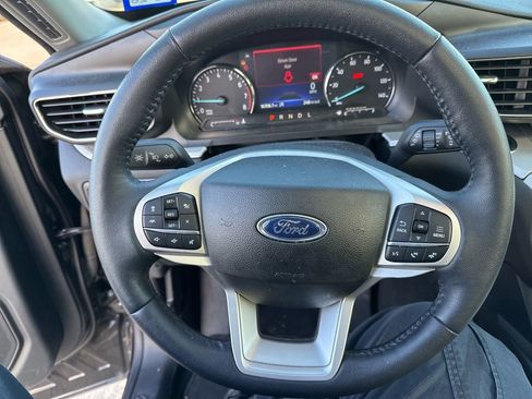 Used 2024 Ford Explorer XLT w/ Equipment Group 202A image 22
