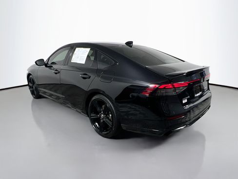 Used 2025 Honda Accord Sport image 8