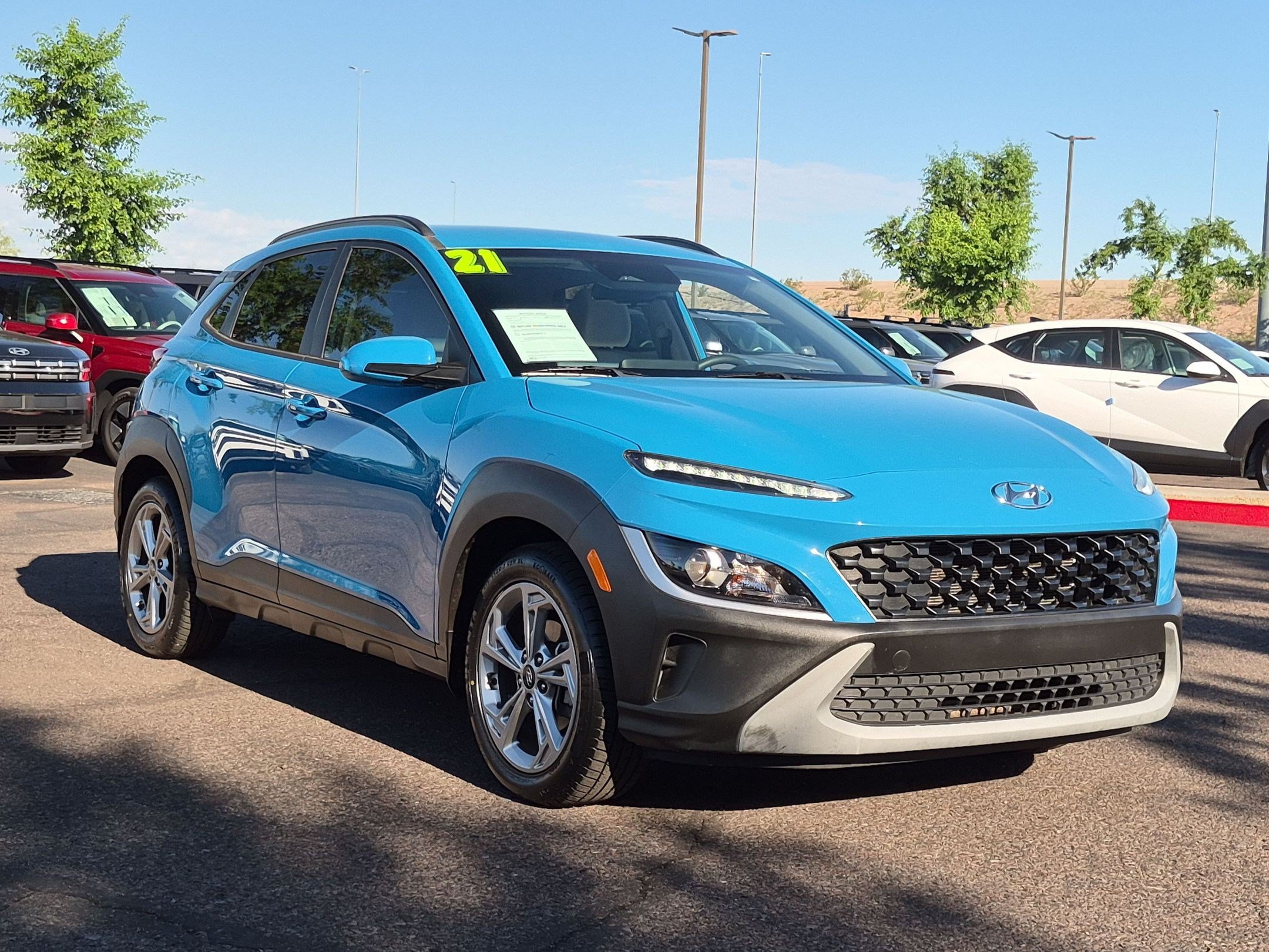 Used 2022 Hyundai Kona SEL w/ Cargo Package FWD image 3
