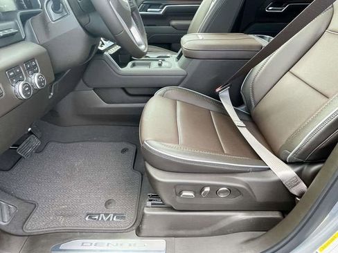 New 2026 GMC Sierra 2500 Denali w/ Denali Reserve Package image 13