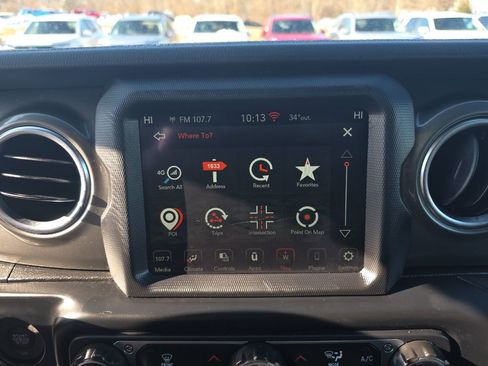 Used 2023 Jeep Wrangler Sahara image 18