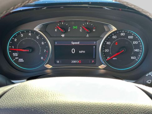 Used 2023 Chevrolet Traverse LT image 24