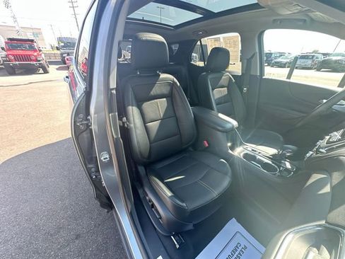 Used 2023 Chevrolet Equinox Premier AWD/4WD image 27