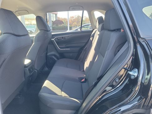 Certified 2021 Toyota RAV4 LE image 9