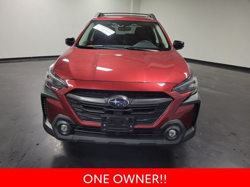 Used 2025 Subaru Outback Premium AWD/4WD image 3