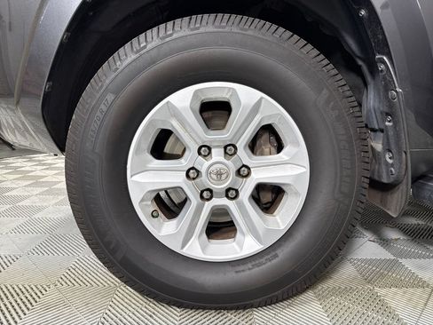 Used 2016 Toyota 4Runner SR5 RWD image 20