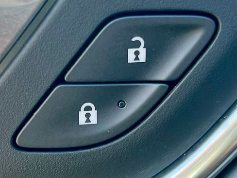 Used 2024 Chevrolet Tahoe Premier image 22