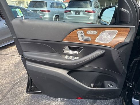 Certified 2025 Mercedes-Benz GLS 450 4MATIC image 14
