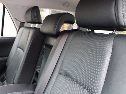 Used 2023 Toyota 4Runner Limited AWD/4WD image 9