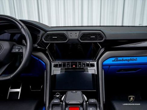 Used 2023 Lamborghini Urus S AWD/4WD image 39