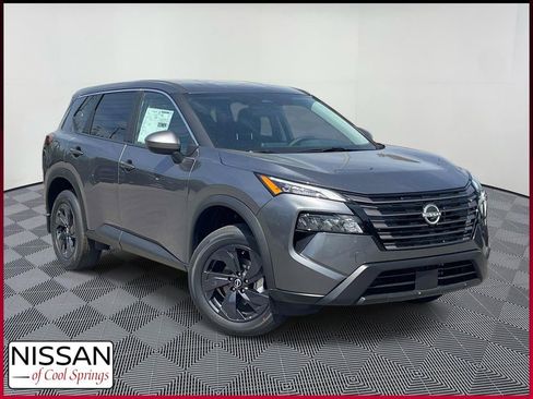 New 2026 Nissan Rogue SV FWD image 1