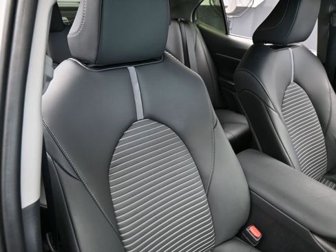 Used 2024 Toyota Camry SE w/ Convenience Package FWD image 38