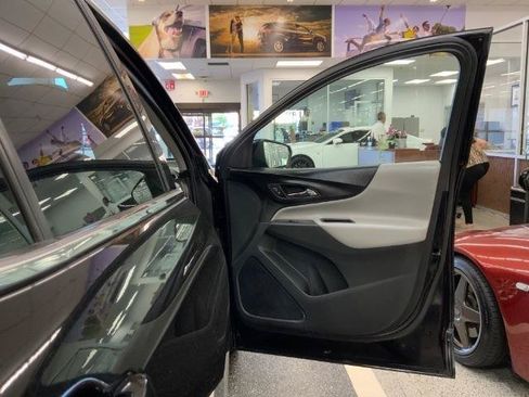 Used 2020 Chevrolet Equinox LT AWD/4WD image 30