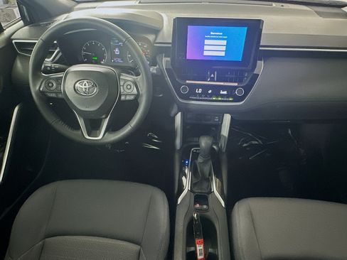 Used 2024 Toyota Corolla Cross AWD Hybrid image 27