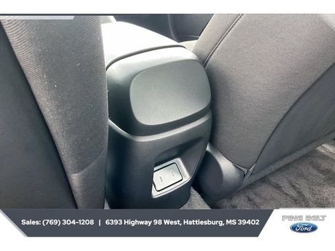 Used 2026 Hyundai Elantra SE FWD image 24