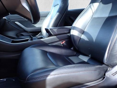 Used 2018 Tesla Model 3 Long Range AWD/4WD image 7
