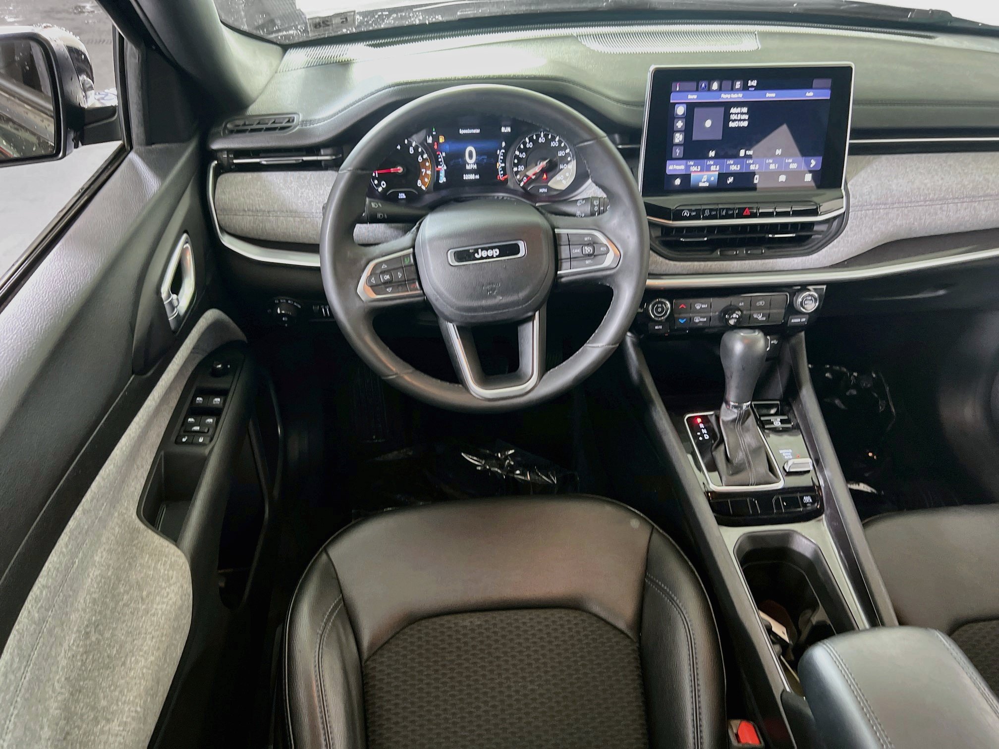 Used 2023 Jeep Compass Latitude AWD/4WD image 20