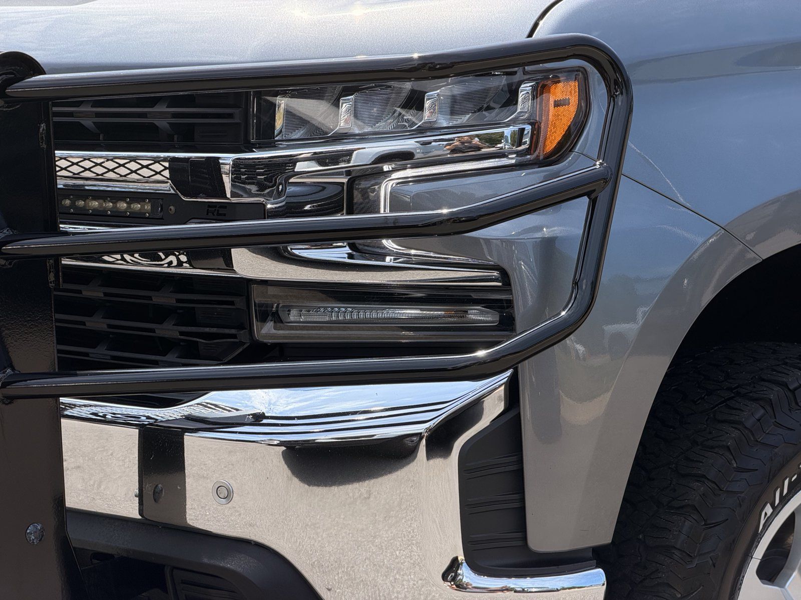 Used 2022 Chevrolet Silverado 1500 LT AWD/4WD image 8